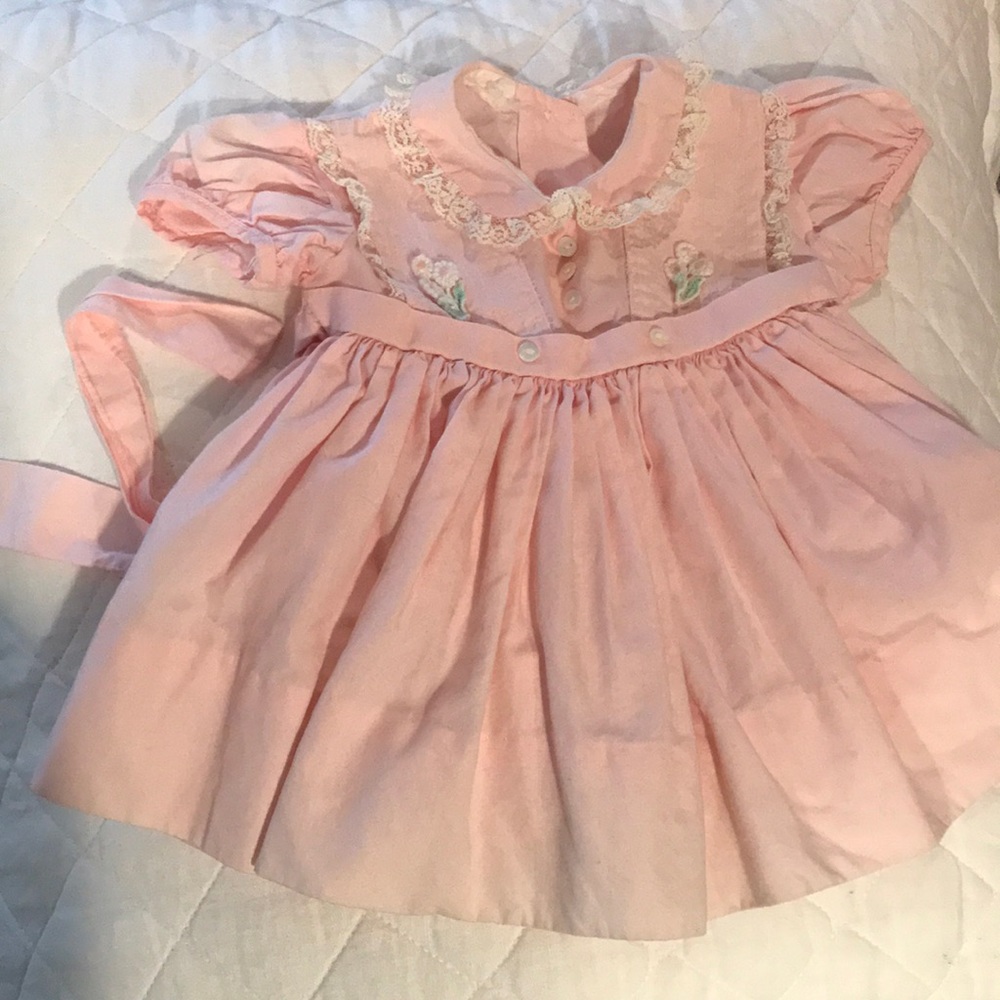 Vintage pleated girls dress